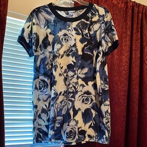 NWOT LuLaRoe Blue and White Floral Short Sleeve Top